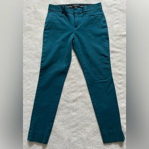Banana Republic Size 0 Sloan Curvy Fit Pants